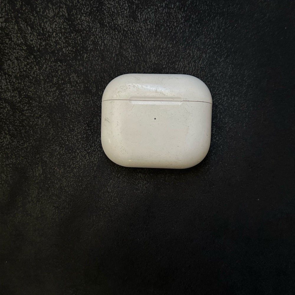 Air pod 3s “used”